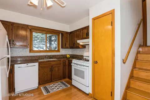 405 N Rush St, Itasca, IL 60143 photo 6