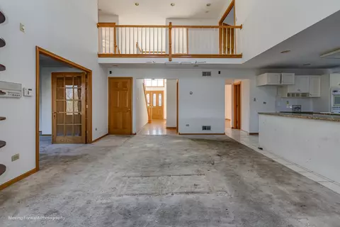 Exterior - 3331 Santa Fe Trl, Olympia Fields, IL 60461 photo 9 of 9