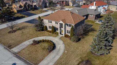 Exterior - 3331 Santa Fe Trl, Olympia Fields, IL 60461 photo 2 of 9