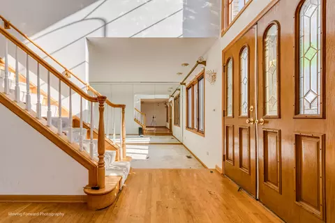Entry Way - 3331 Santa Fe Trl, Olympia Fields, IL 60461 photo 2 of 2