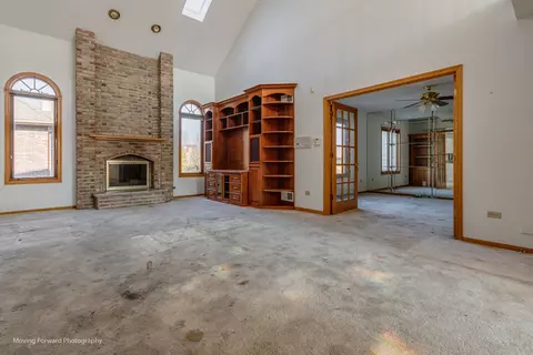 Exterior - 3331 Santa Fe Trl, Olympia Fields, IL 60461 photo 8 of 9