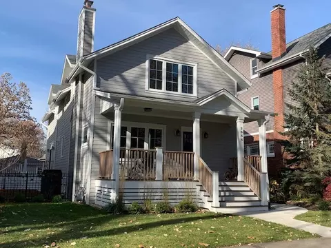 2654 Ewing Ave, Evanston, IL 60201