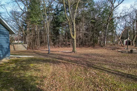 Exterior - 15692 E Timberlane Dr, Davis Junction, IL 61020 photo 11 of 26