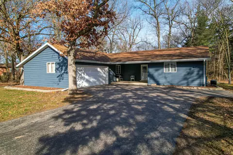 15692 E Timberlane Dr, Davis Junction, IL 61020