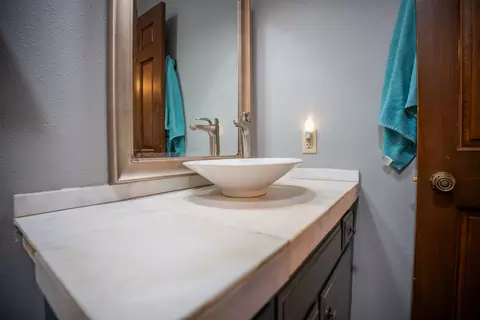 Bath - 15692 E Timberlane Dr, Davis Junction, IL 61020 photo 5 of 5