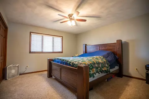 Bedroom - 15692 E Timberlane Dr, Davis Junction, IL 61020 photo 4 of 5