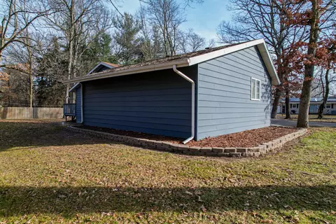 Exterior - 15692 E Timberlane Dr, Davis Junction, IL 61020 photo 24 of 26