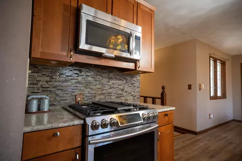 Kitchen - 15692 E Timberlane Dr, Davis Junction, IL 61020 photo 5 of 6