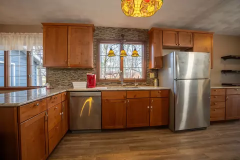 Kitchen - 15692 E Timberlane Dr, Davis Junction, IL 61020 photo 2 of 6