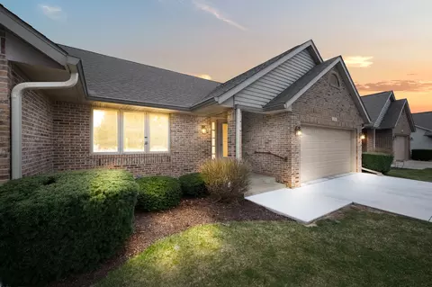1732 Brock Cir #1732, Sycamore, IL 60178