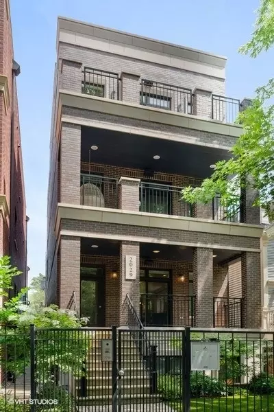 2029 N Bissell St #1, Chicago, IL 60614