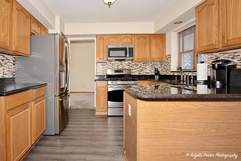 Kitchen - 3606 Geneva Pl, Mchenry, IL 60050 photo 1 of 4