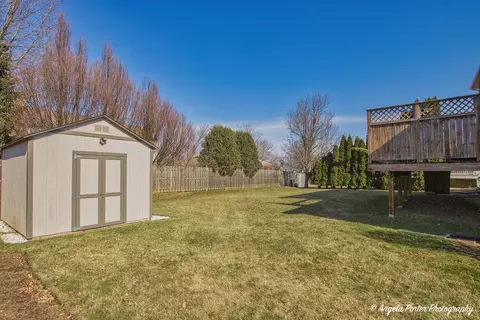 Exterior - 3606 Geneva Pl, Mchenry, IL 60050 photo 8 of 9