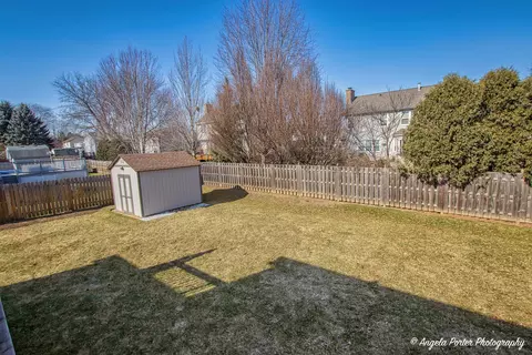 Exterior - 3606 Geneva Pl, Mchenry, IL 60050 photo 6 of 9