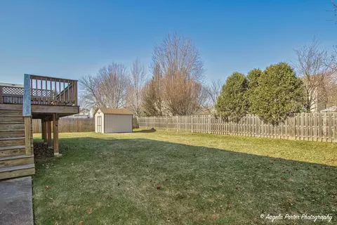 Exterior - 3606 Geneva Pl, Mchenry, IL 60050 photo 7 of 9