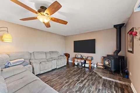 Living - 4526 W Jonquil Ln, Monee, IL 60449 photo 1 of 4