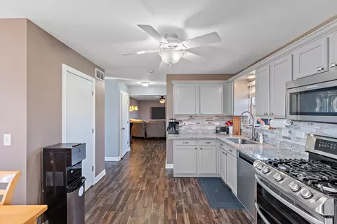 Kitchen - 4526 W Jonquil Ln, Monee, IL 60449 photo 2 of 3