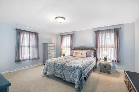 Bedroom - 229 E Division St, Lockport, IL 60441 photo 2 of 3