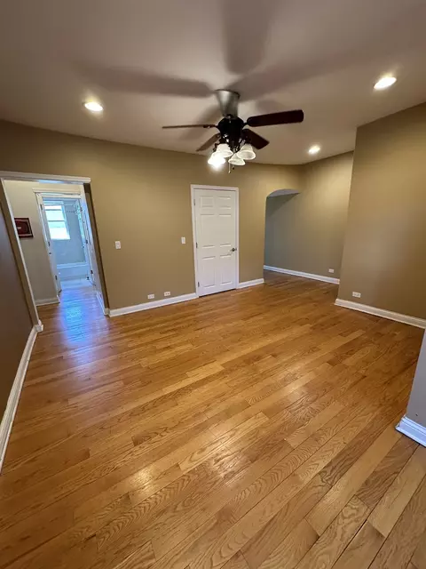 56 Forest Ave #3N, Riverside, IL 60546 photo 4