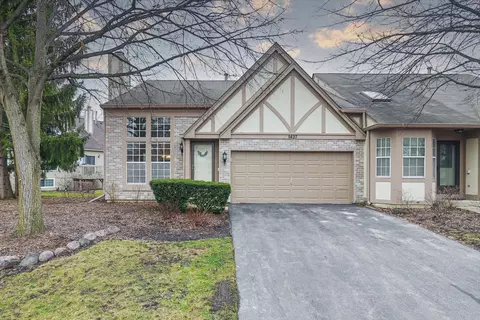 1437 W Sapphire Dr, Hoffman Estates, IL 60192