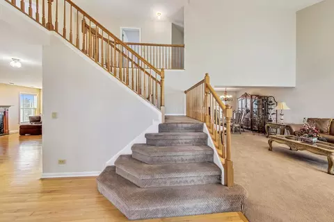 Entry Way - 1474 Anvil Ct, Bartlett, IL 60103 photo 1 of 4