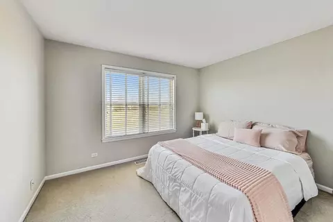 Bedroom - 1474 Anvil Ct, Bartlett, IL 60103 photo 10 of 15