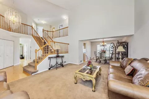 Living - 1474 Anvil Ct, Bartlett, IL 60103 photo 2 of 6