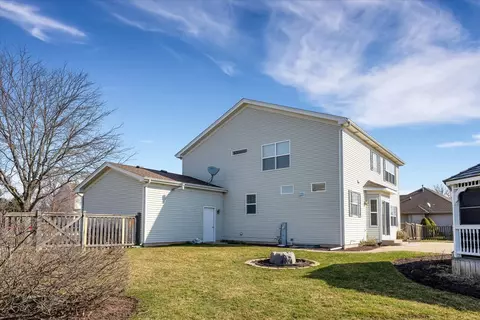 Exterior - 1903 Heather Ln, Johnsburg, IL 60051 photo 4 of 6