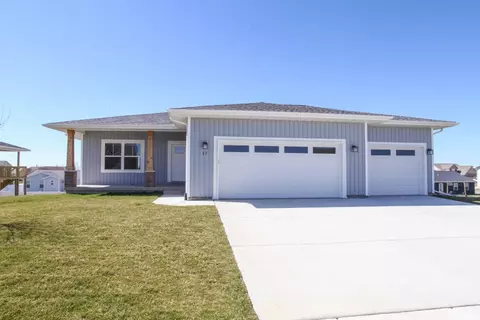 17 Fedor Cir, Bloomington, IL 61705