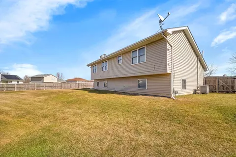 Exterior - 2011 Great Falls Dr, Plainfield, IL 60586 photo 6 of 7