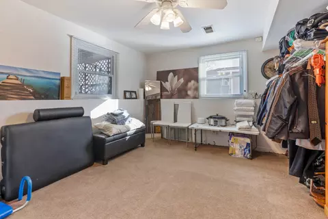 Bedroom - 4125 Mason Dr, Hoffman Estates, IL 60192 photo 4 of 4
