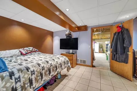 Bedroom - 2225 Willow Lakes Dr, Plainfield, IL 60586 photo 4 of 4