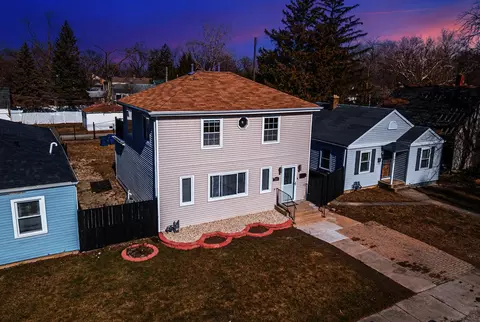 Exterior - 103 E 149th St, Harvey, IL 60426 photo 2 of 11