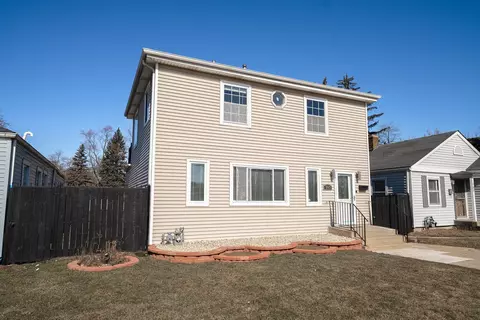 Exterior - 103 E 149th St, Harvey, IL 60426 photo 8 of 11