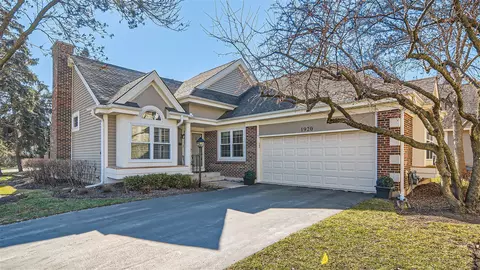1920 N Evergreen Ave, Arlington Heights, IL 60004