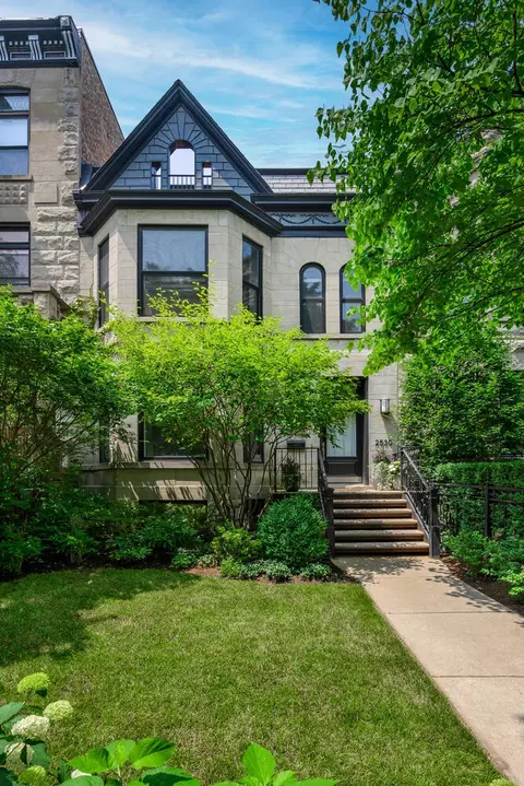 2530 N Burling St, Chicago, IL 60614