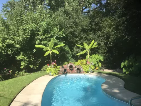 Exterior - 280 Maplewood Rd, Riverside, IL 60546 photo 5 of 14