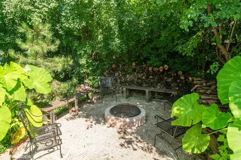 Exterior - 280 Maplewood Rd, Riverside, IL 60546 photo 10 of 14