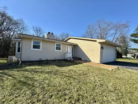 404 Valley Forge Trl, Rockton, IL 61072