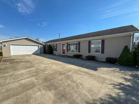 23662 W Lake Point Dr, Channahon, IL 60410