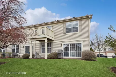 Exterior - 336 Emerald Ln, Algonquin, IL 60102 photo 3 of 3