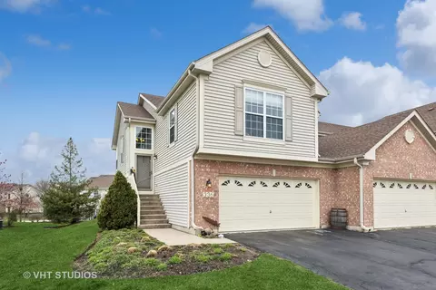 336 Emerald Ln, Algonquin, IL 60102