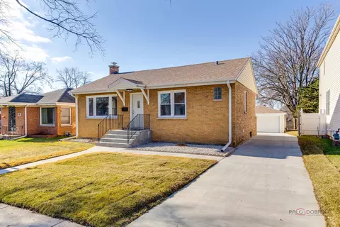 302 N Oaklawn Ave, Elmhurst, IL 60126