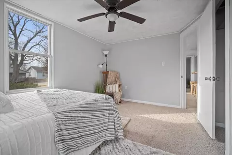 Bedroom - 3022 Robert St, Bloomington, IL 61704 photo 4 of 4