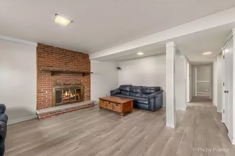 Living - 315 Hillcrest Dr, Algonquin, IL 60102 photo 3 of 5