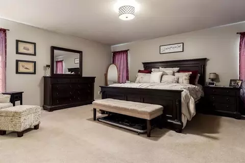 Bedroom - 9152 River View Trl, Roscoe, IL 61073 photo 2 of 8