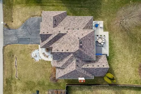 Exterior - 9152 River View Trl, Roscoe, IL 61073 photo 2 of 10