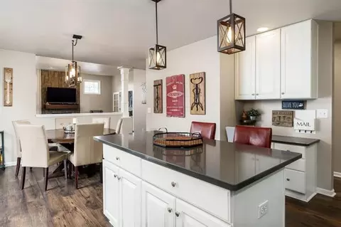 Kitchen - 9152 River View Trl, Roscoe, IL 61073 photo 3 of 4