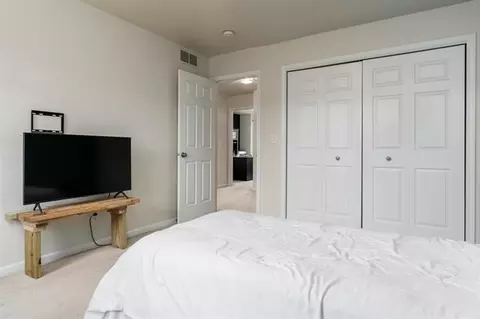 Bedroom - 9152 River View Trl, Roscoe, IL 61073 photo 6 of 8