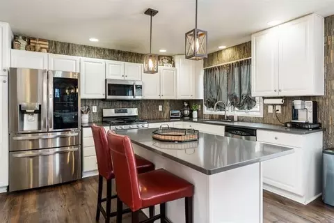 Kitchen - 9152 River View Trl, Roscoe, IL 61073 photo 1 of 4